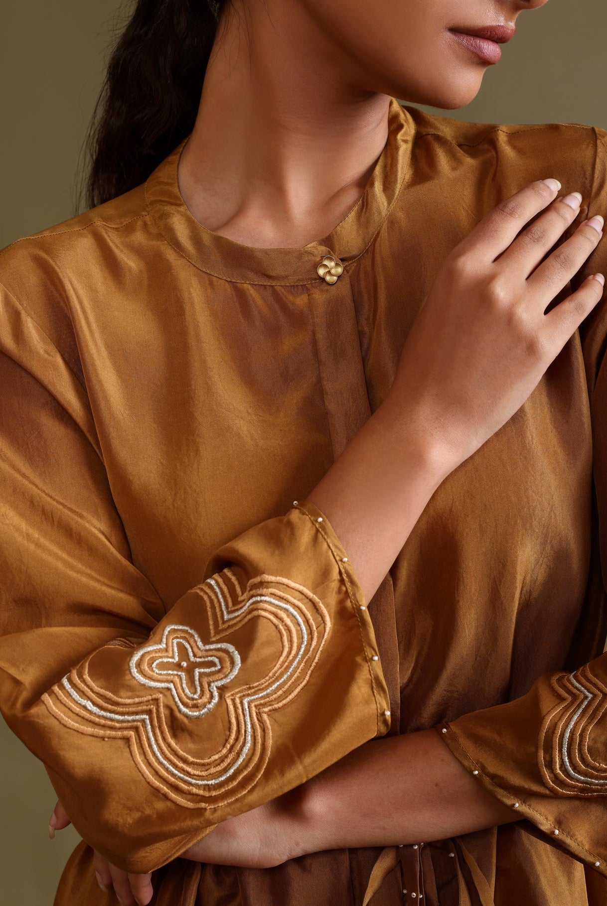 Mrittika Outfit - CiceroniKurta Set, Festive WearChokhi Chorri