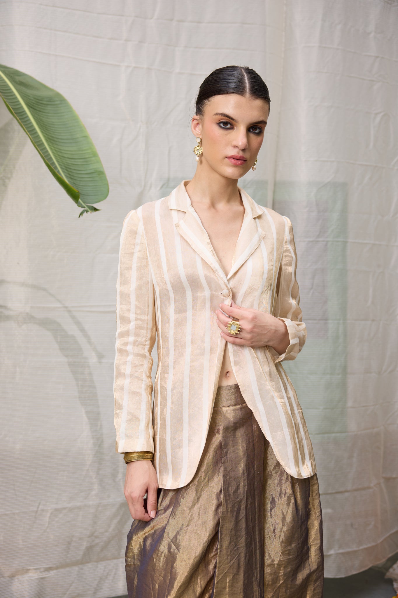 Mrunal Jacket - CiceroniJacketsRAAS Life