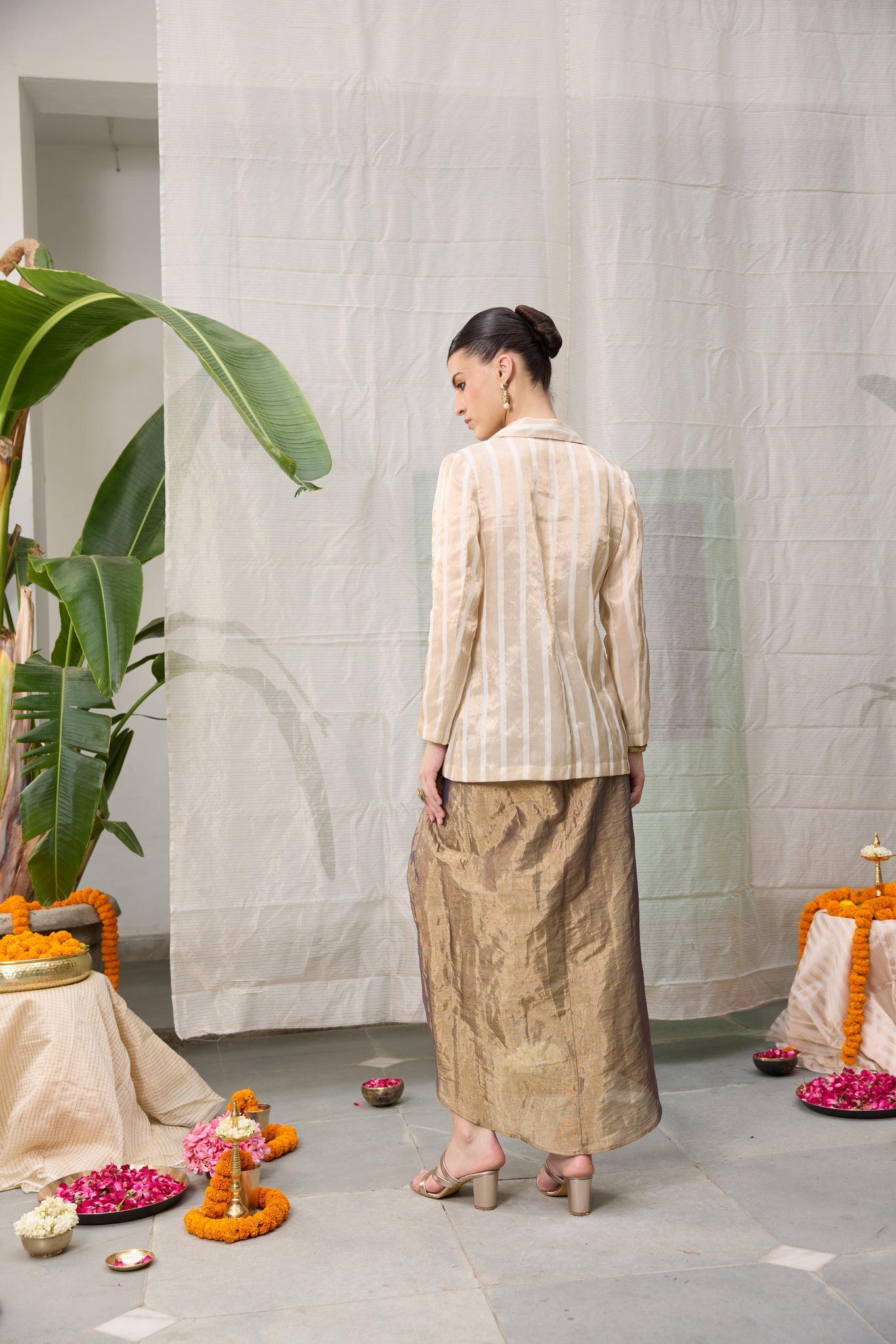 Mrunal Jacket - CiceroniJacketsRAAS Life