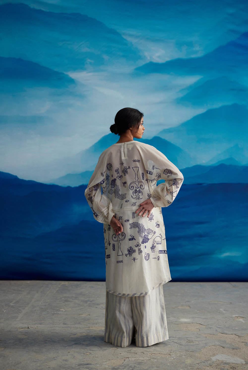 Naahar Dolman Kurta - CiceroniKurtaAhmev