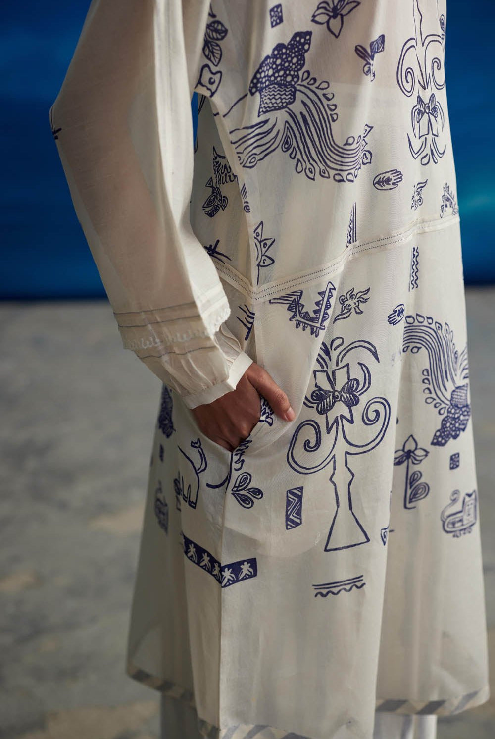 Naahar Dolman Kurta - CiceroniKurtaAhmev