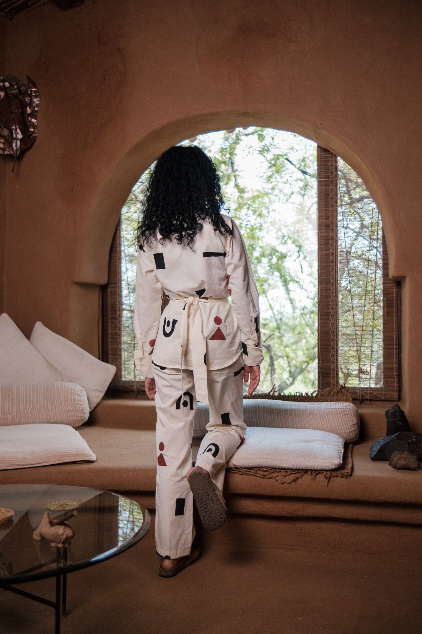 Nara Front Knot Shirt - Triangle Print - CiceroniShirtsThe Terra Tribe