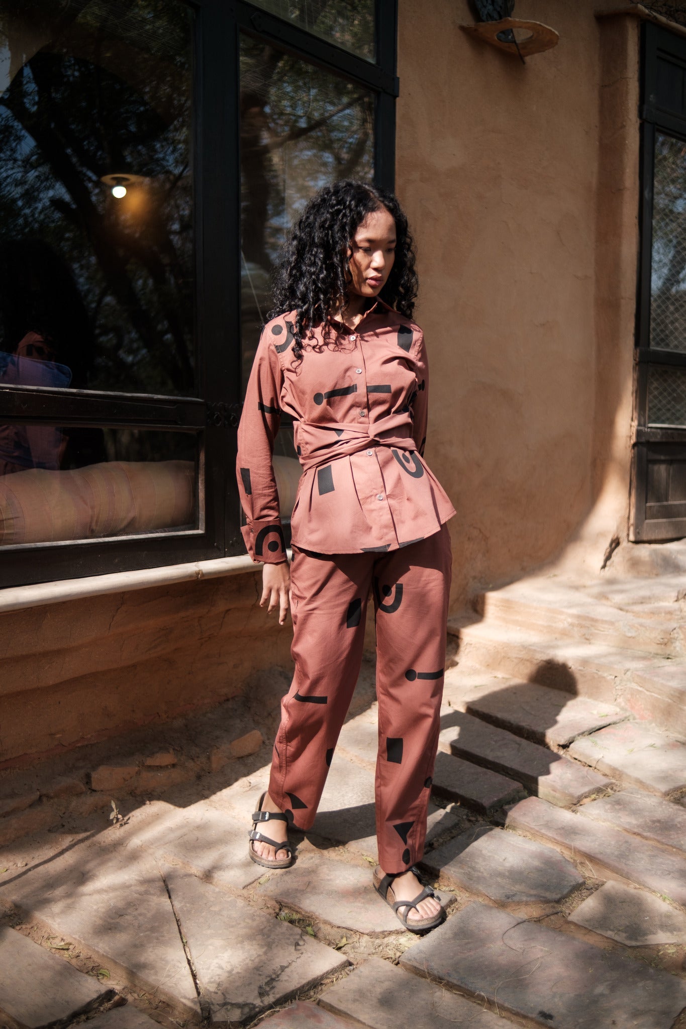 Nara Front Knot Shirt - Triangle Print - CiceroniShirtsThe Terra Tribe