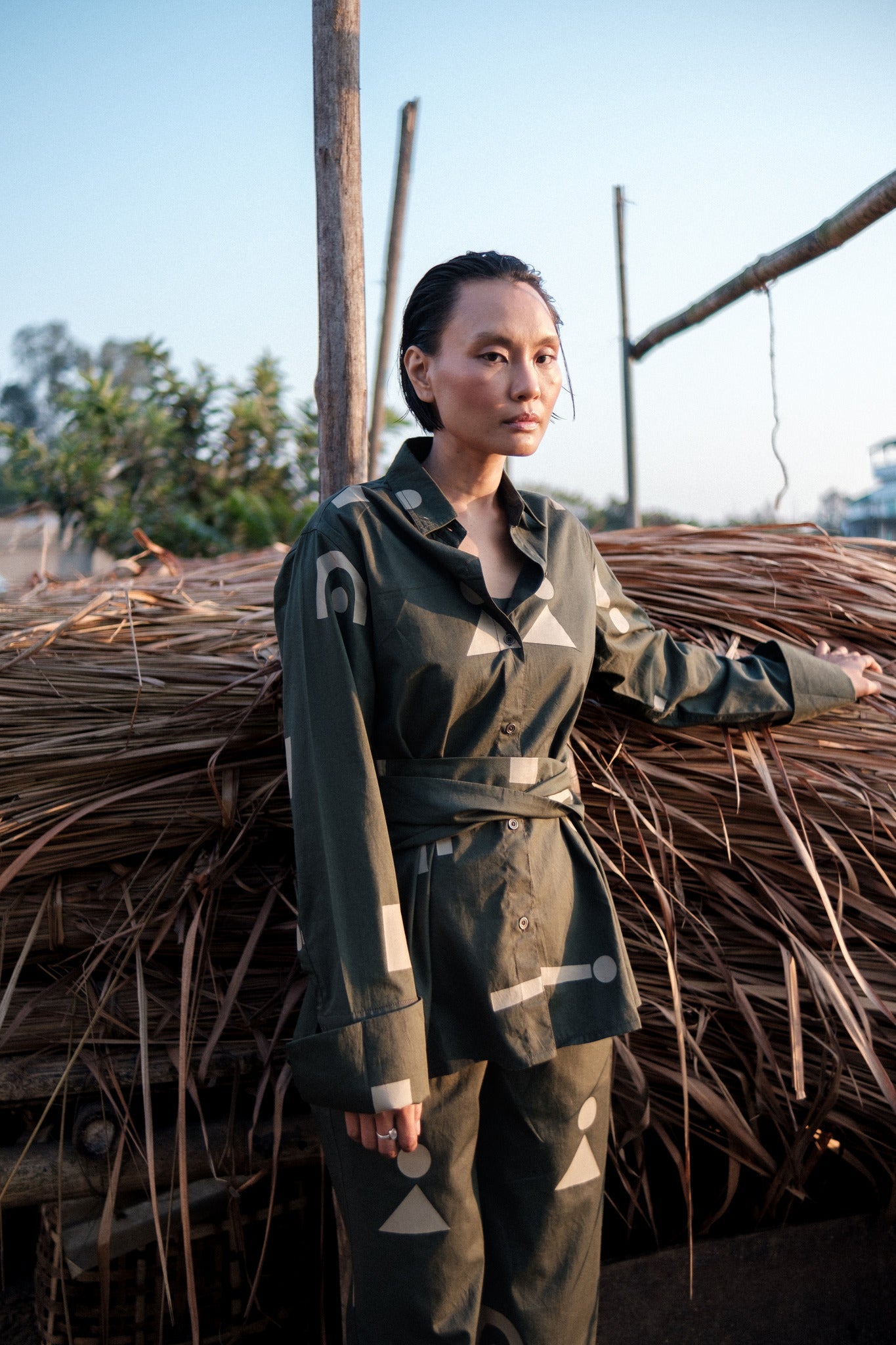 Nara Front Knot Shirt - Triangle Print - CiceroniShirtsThe Terra Tribe