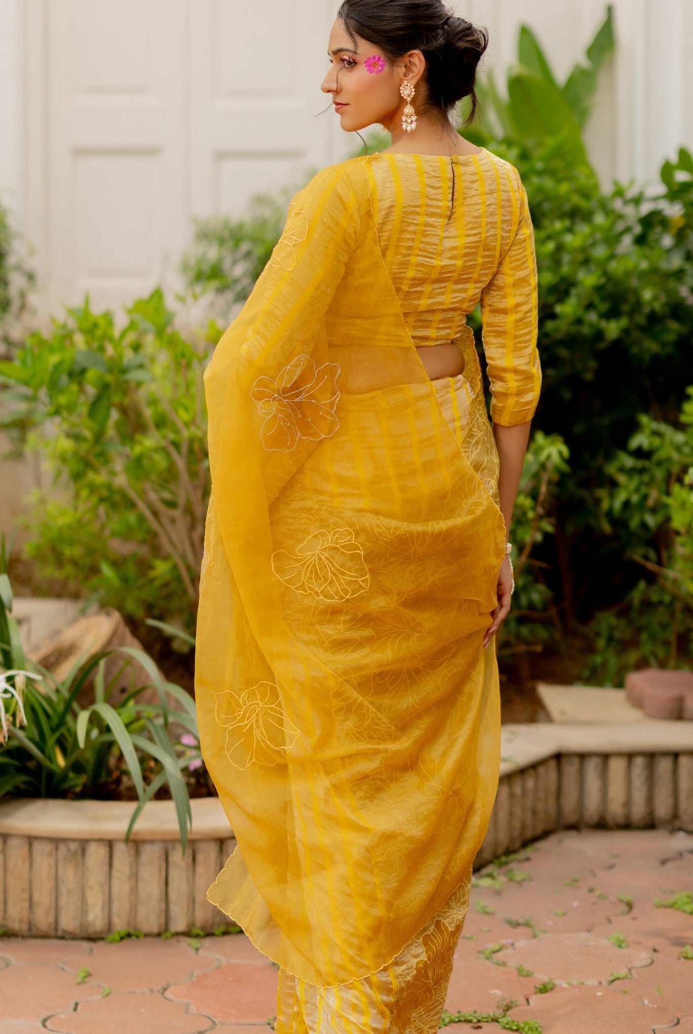 Nirvi Set - CiceroniSareeChambray & Co.