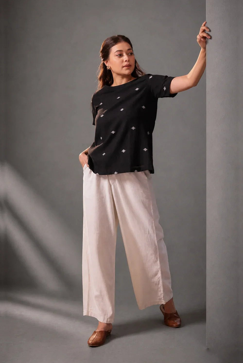 Noir Black Jamdani Top - CiceroniTopsSutra Art of Clothing