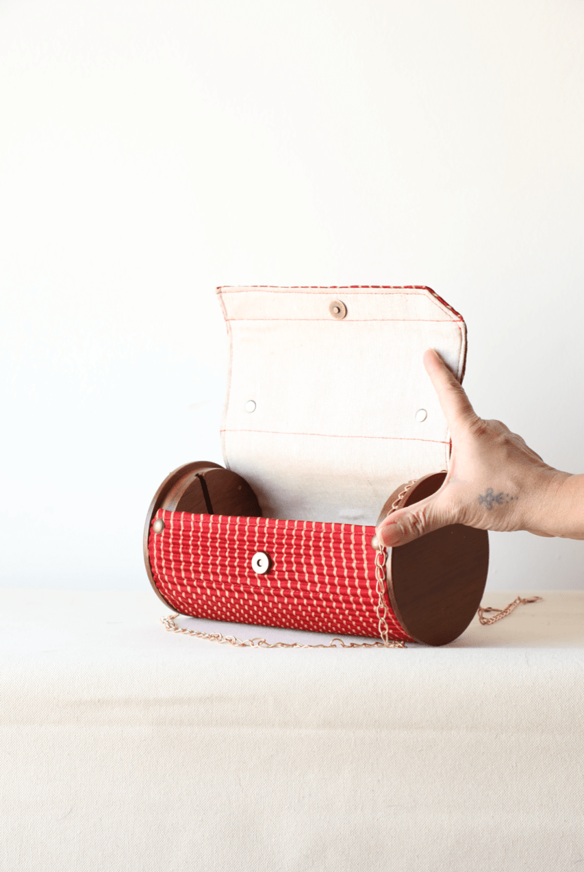 Non Detachable Fixed Sleeve - Round - Red Line - CiceroniBagsLukka Chuppi
