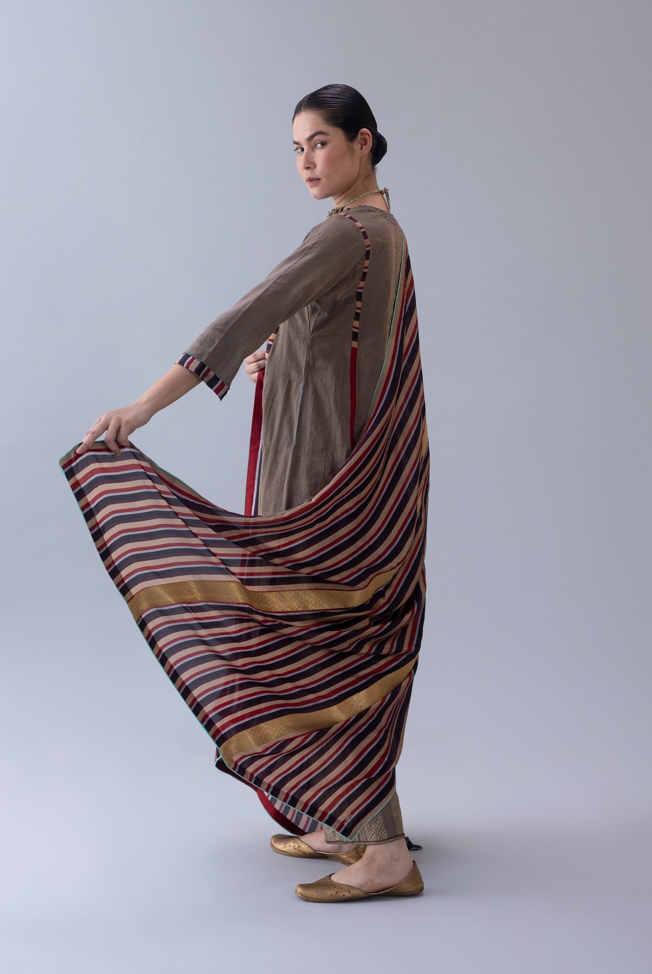 Nyima Black Dupatta - CiceroniDupattaShades of India