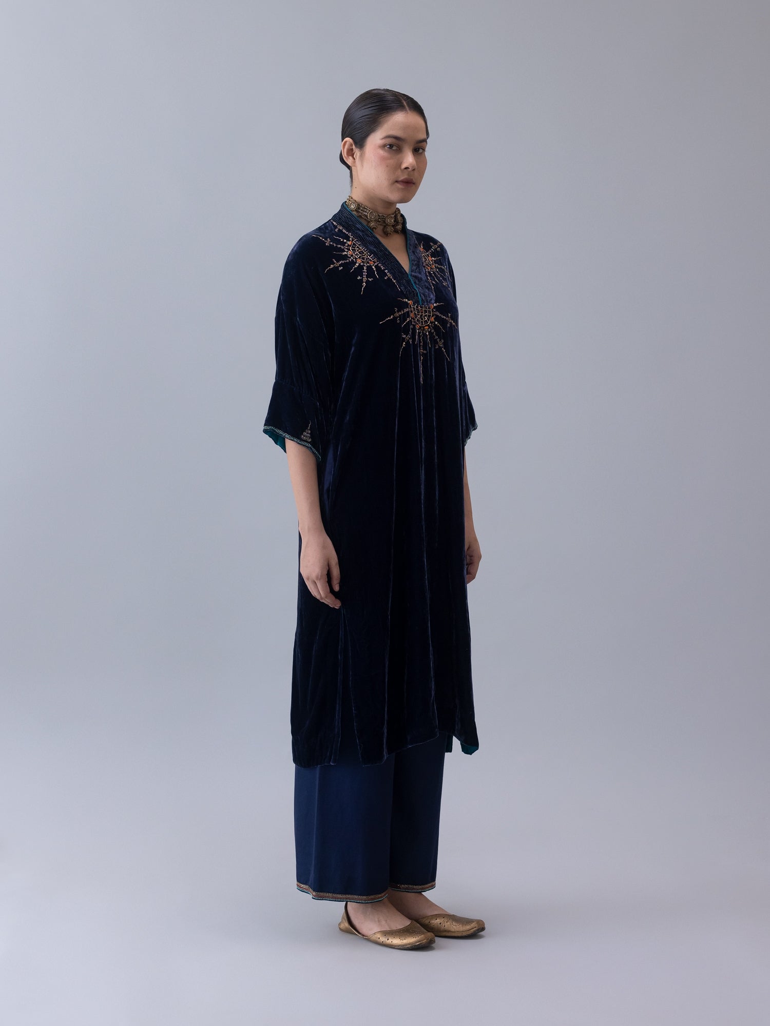 Nyin Indigo Kaftan - CiceroniKaftanShades of India