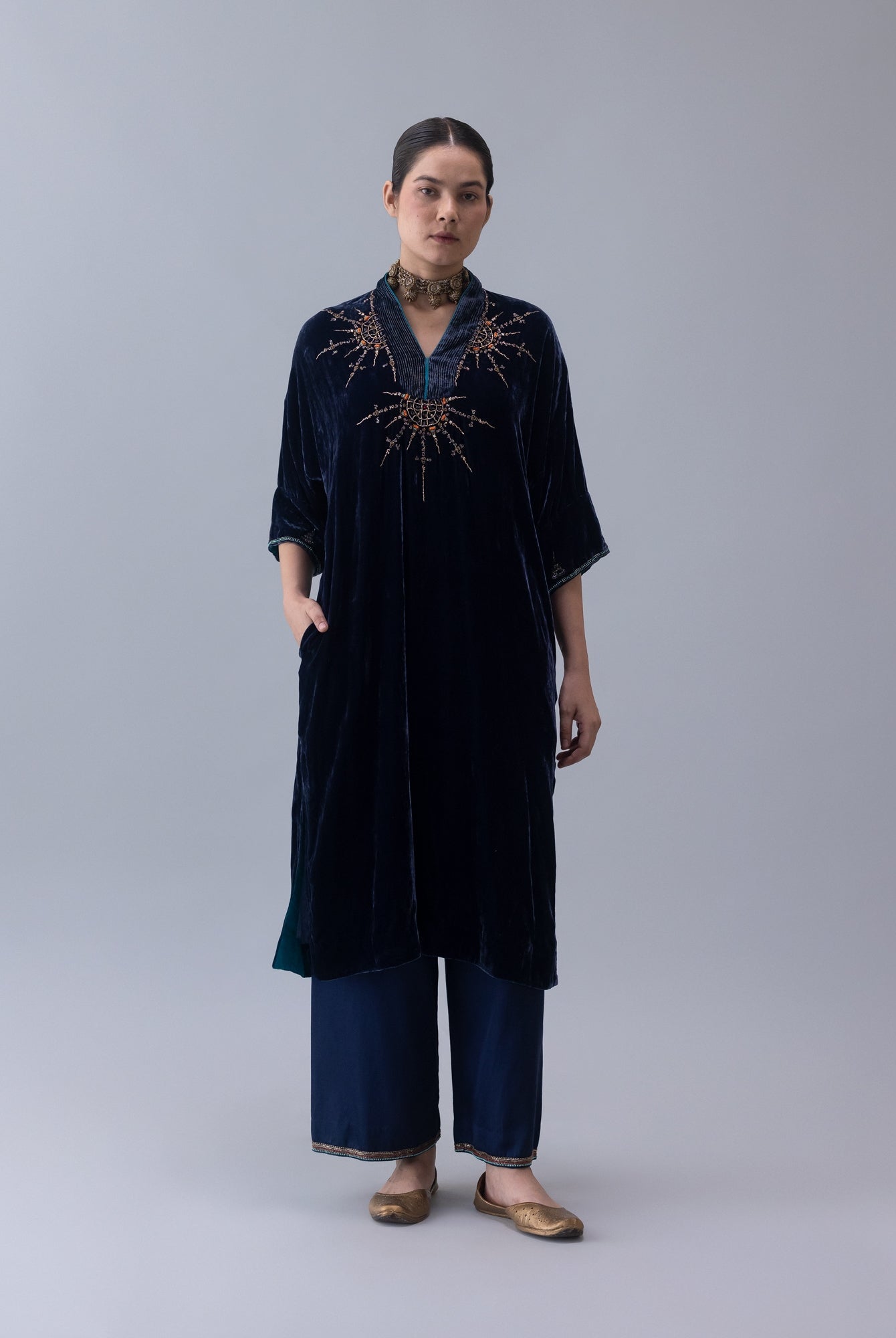 Nyin Indigo Kaftan - CiceroniKaftanShades of India