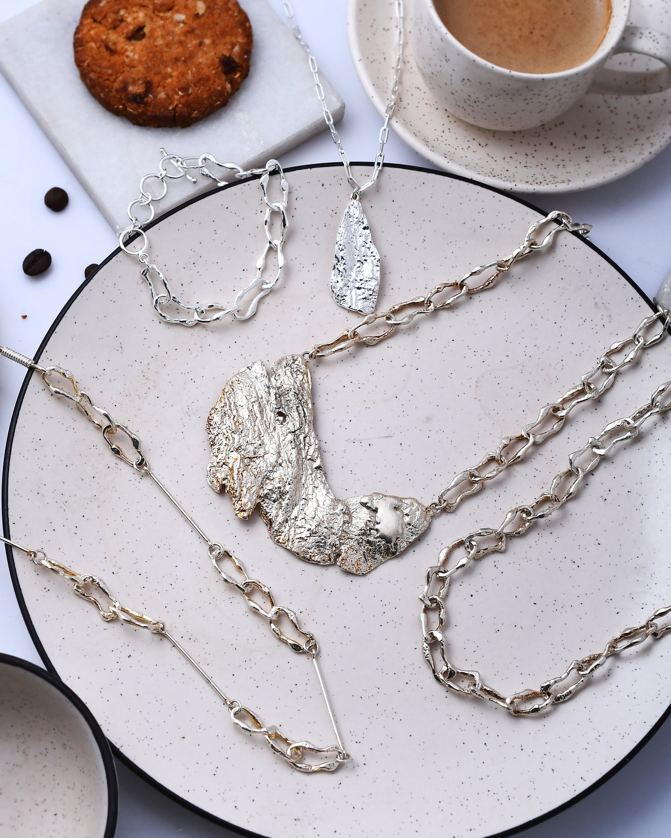 Oak Bark Necklace - CiceroniNecklaceStudio Kassa