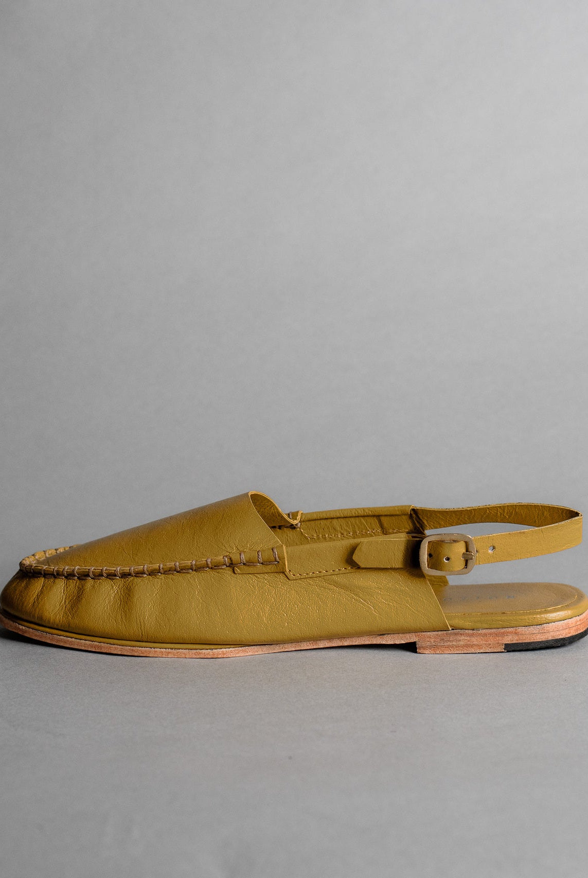 Ochre Mule Loafers - Women - CiceroniSandalsSlomotion