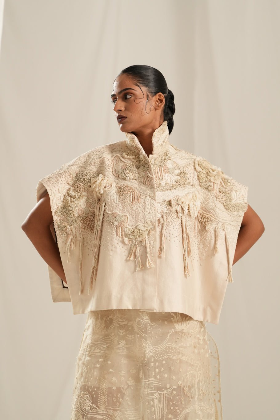 Off White Emb. Jacket - CiceroniJacketsTil