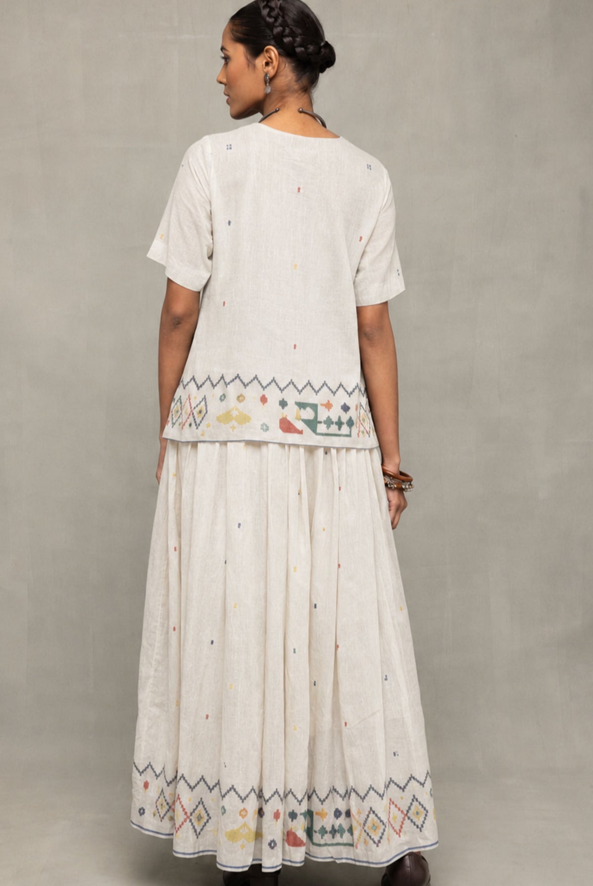 Off-White Folk Motif Jamdani Skord Set - CiceroniSkirt SetSutra Art of Clothing