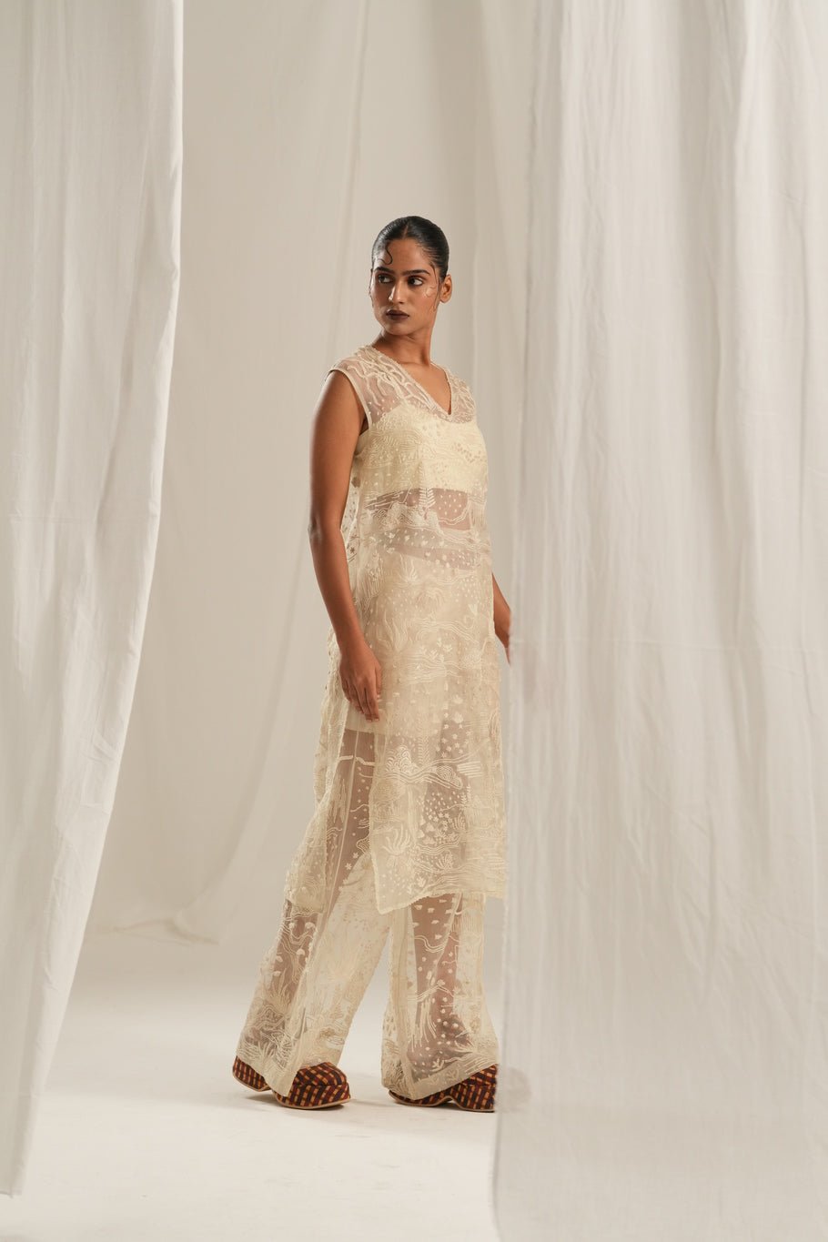 Off White Sheer Emb. Kurta Set - CiceroniKurta Set, Everyday WearTil