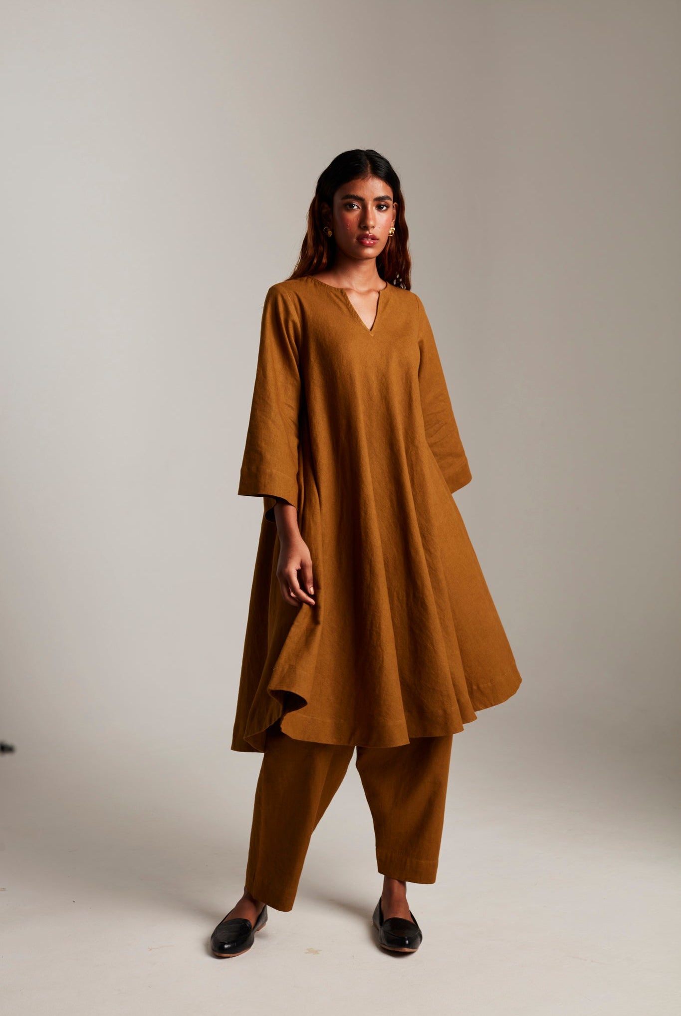 Olive Co - Linen Pheran Kurta Set - CiceroniKurta SetSaphed