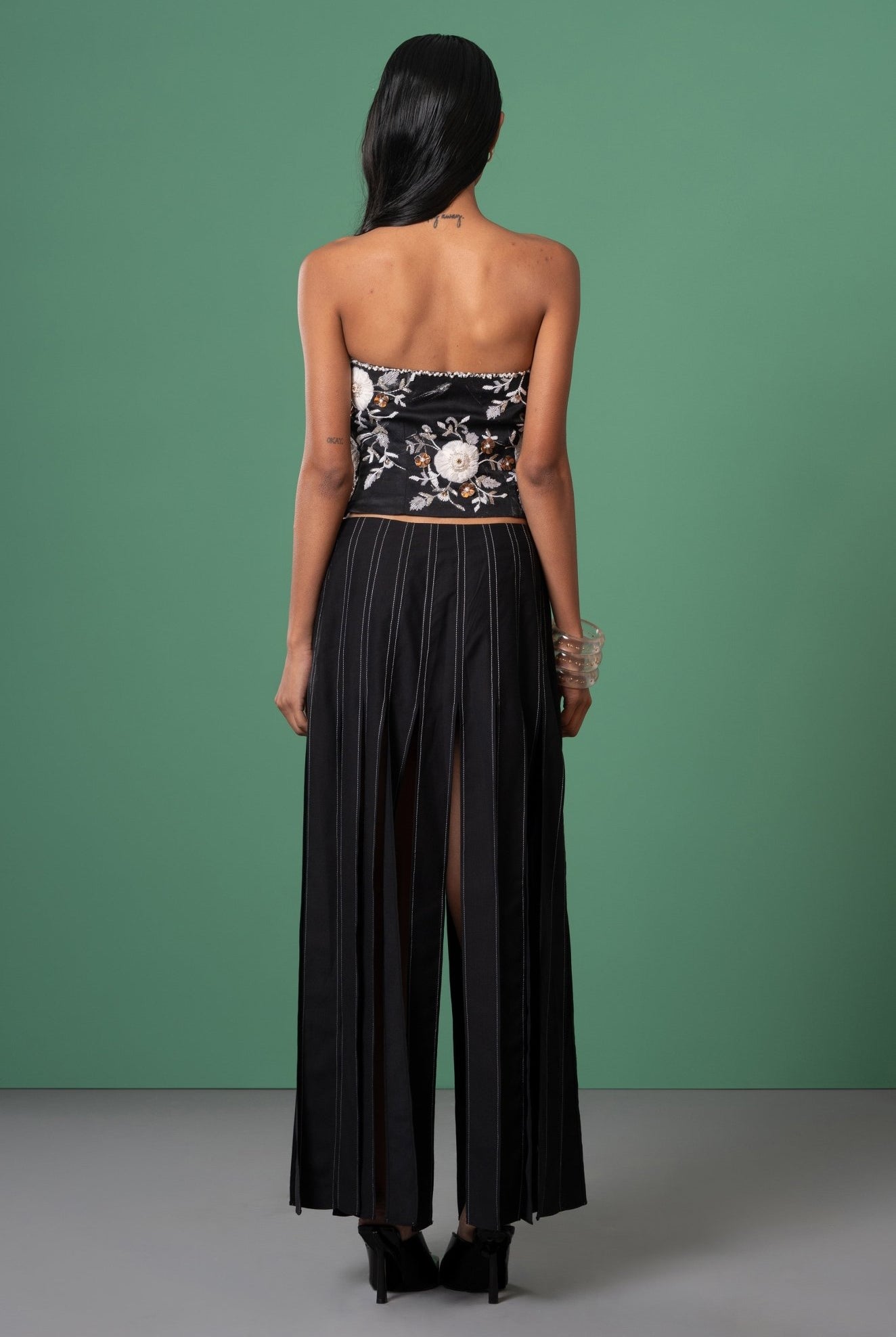 Onyx Embroidered Top - CiceroniTopsAdvait