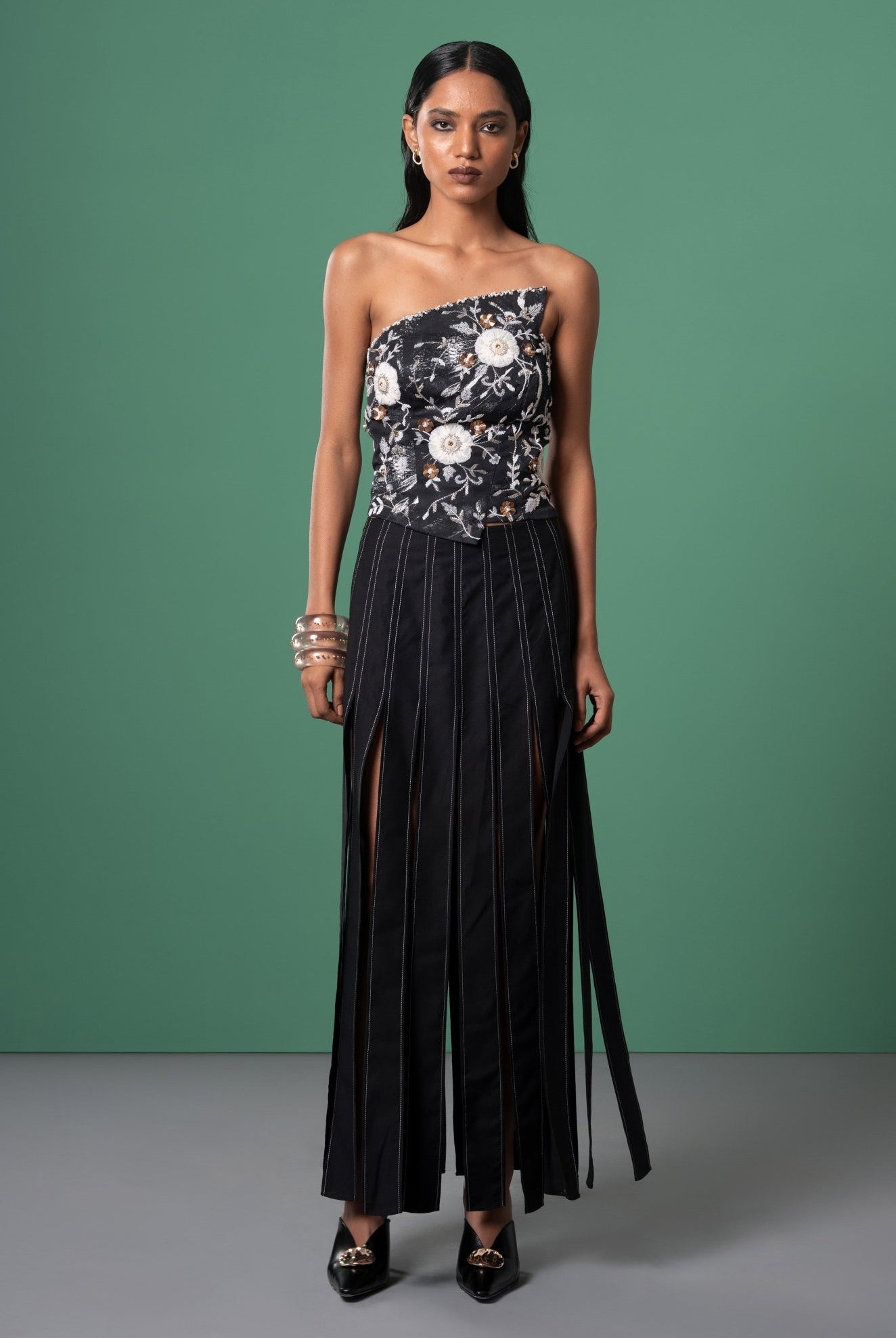 Onyx Embroidered Top - CiceroniTopsAdvait