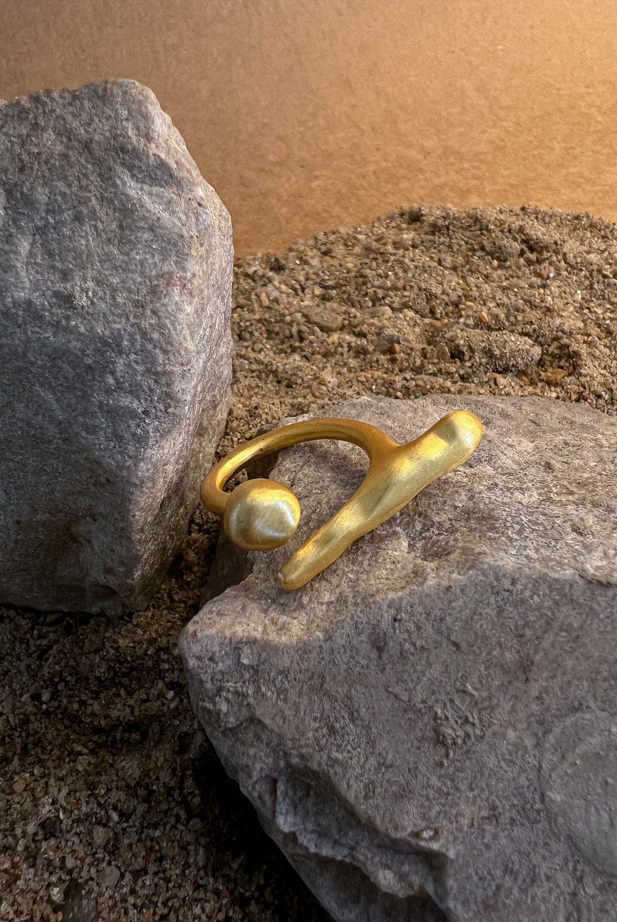 Orbis Ring - CiceroniRingsThe Loom Art