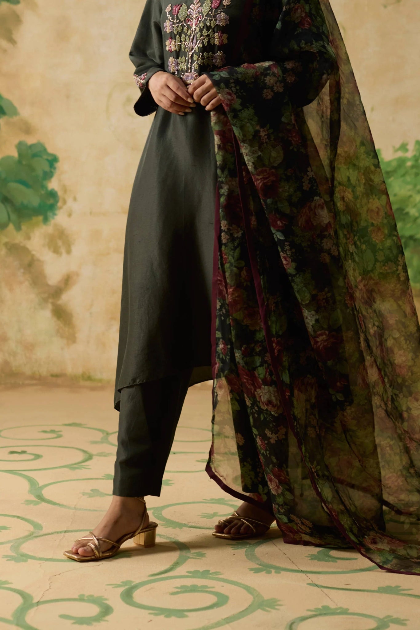 Orchid Kurta Set - Charcoal Grey - CiceroniKurta Set, Festive WearKhyati Rughani