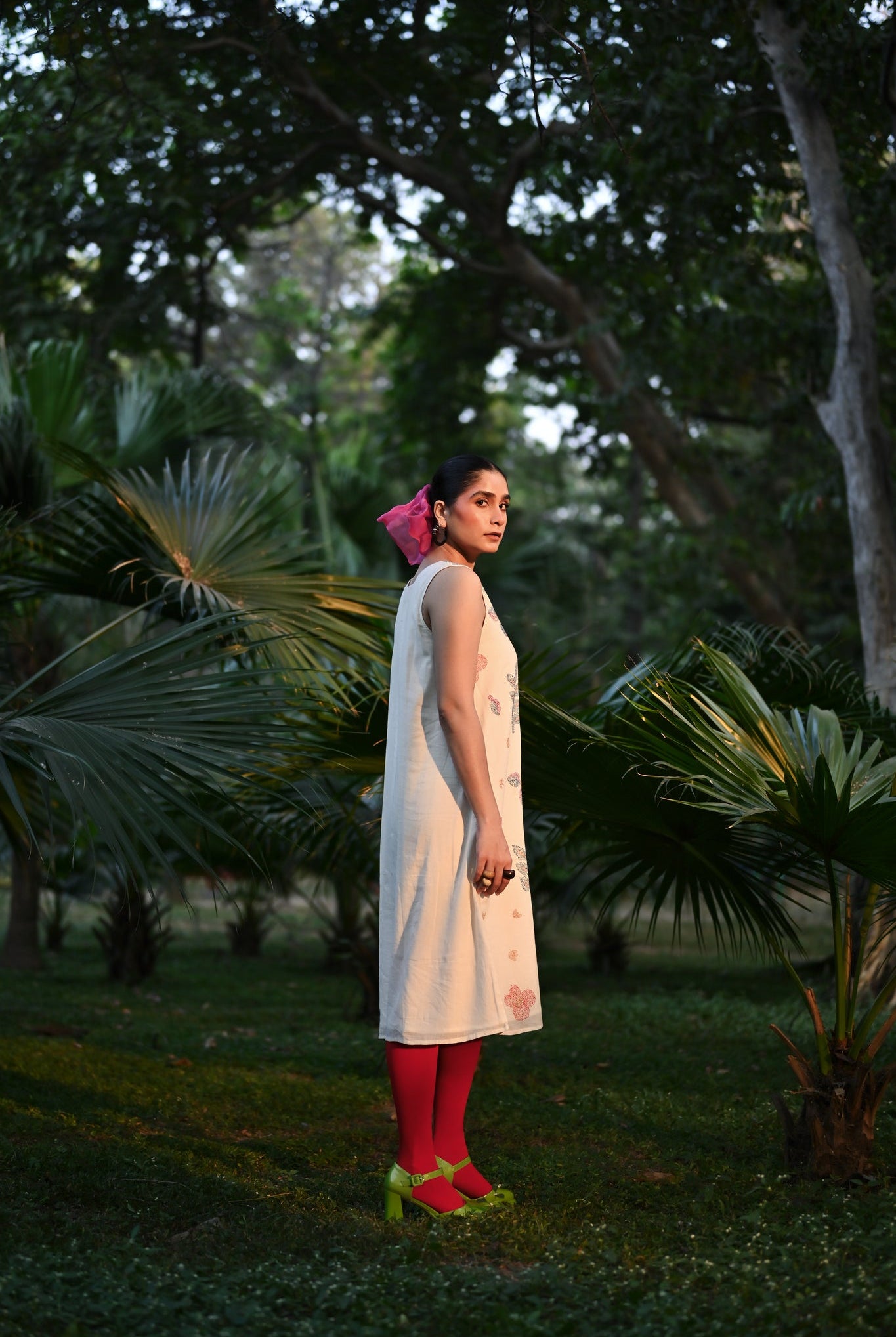 Oshibana Sleeveless Dress – White - CiceroniDressesIra