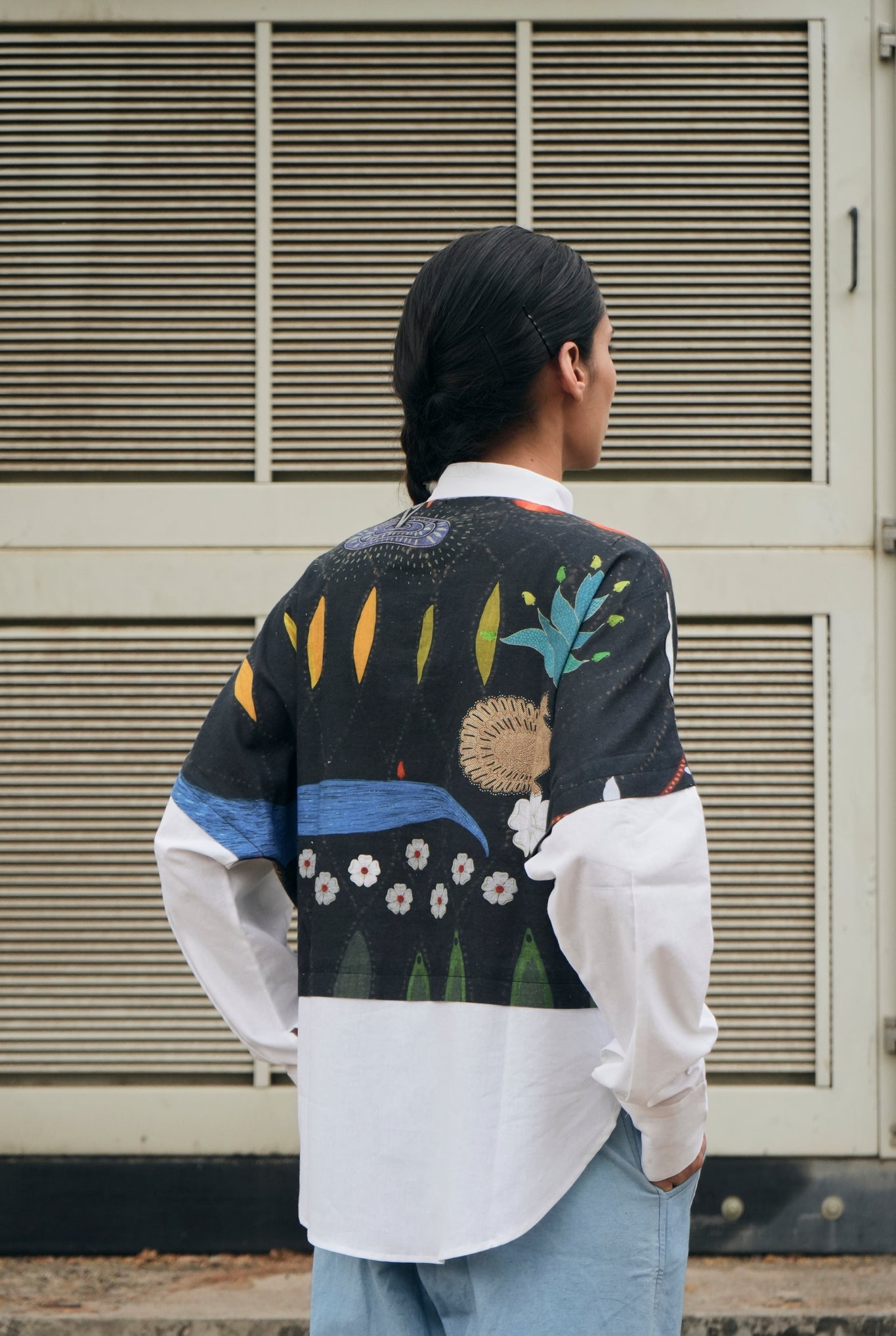 Overlay Shirt In Chetti Black With White Contrast - CiceroniWomen ShirtsNIKYTA