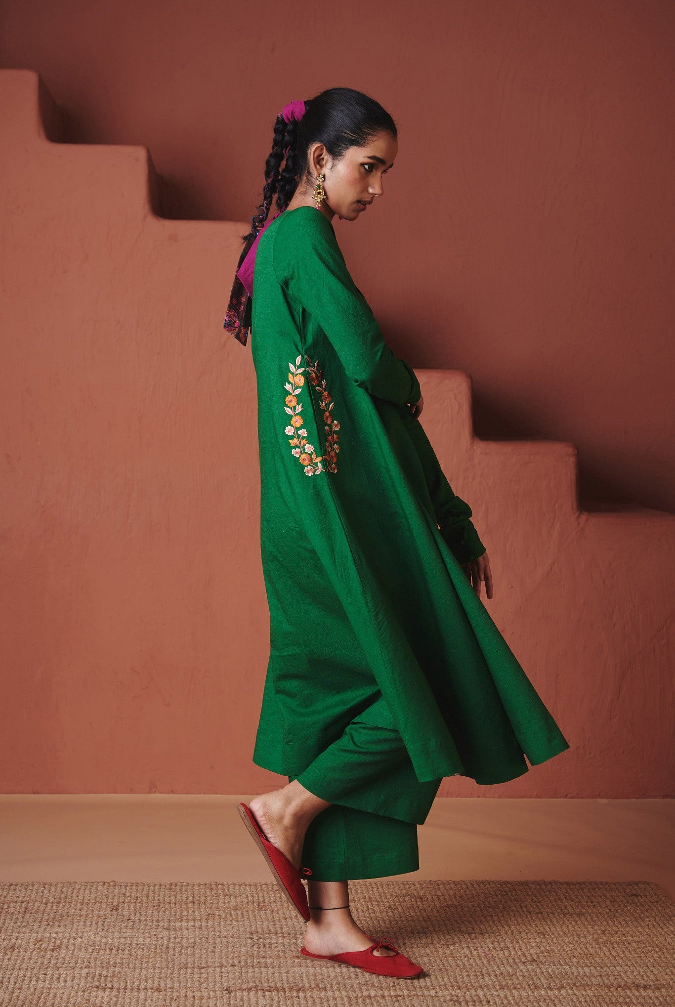 Paan Co - Linen Embroidered Pocket Kurta Set with Dupatta - CiceroniKurta SetsSaphed
