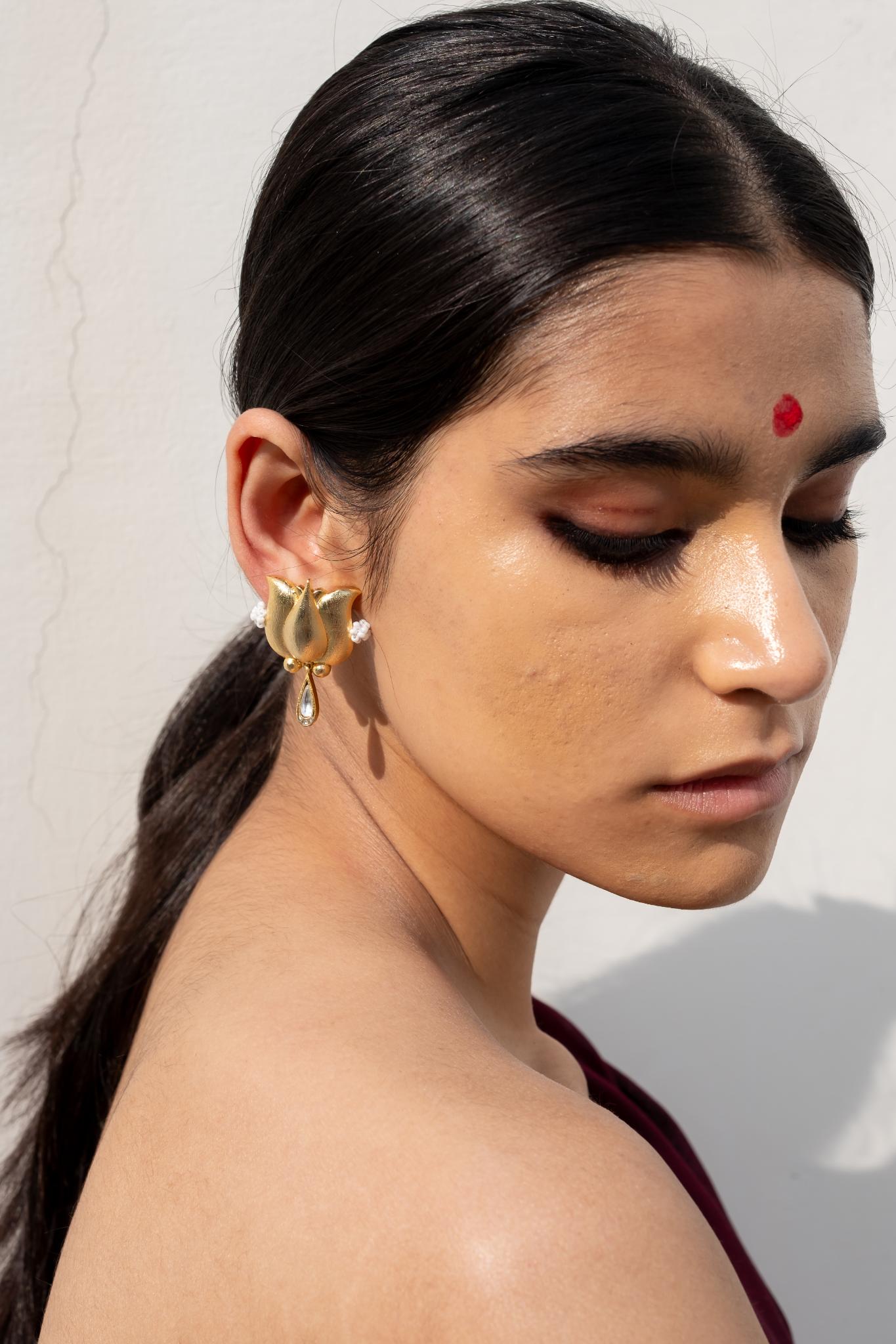 Padma Earrings - CiceroniEarringsAarjavee