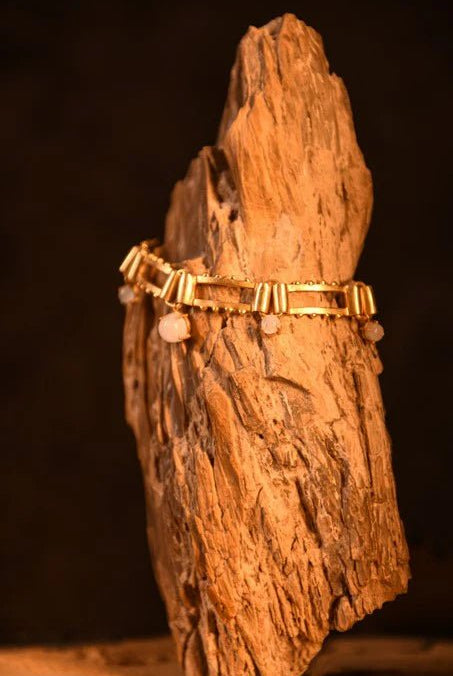 Palisade Choker - Gold and Moonstone - CiceroniNeckpieceBatoki