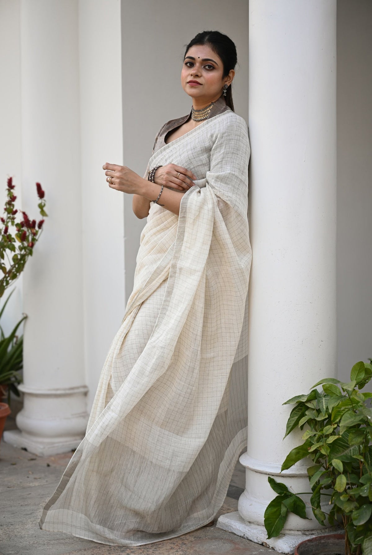 Pallu — Shwet - Handwoven Chekered Linen Saree Silver Zari - CiceroniSareePallu