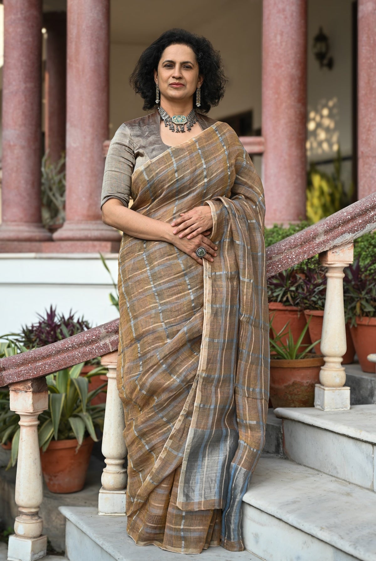 Pallu — Zinnia Tartan Check Handwoven Linen Saree - CiceroniSareePallu