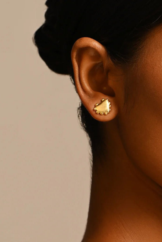Passional Ear Studs - Gold - CiceroniEarringsBatoki