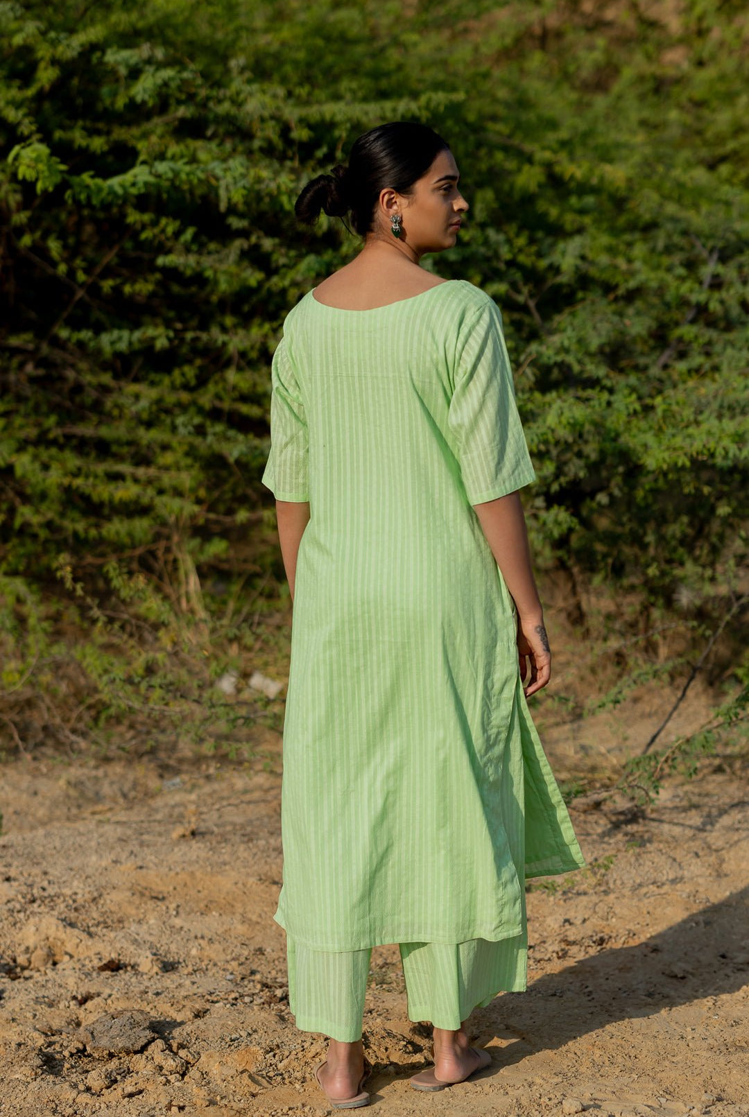 Pastel Green Kurta Set with Jaamdani Stole - CiceroniKurta Set, Everyday WearMaidaan