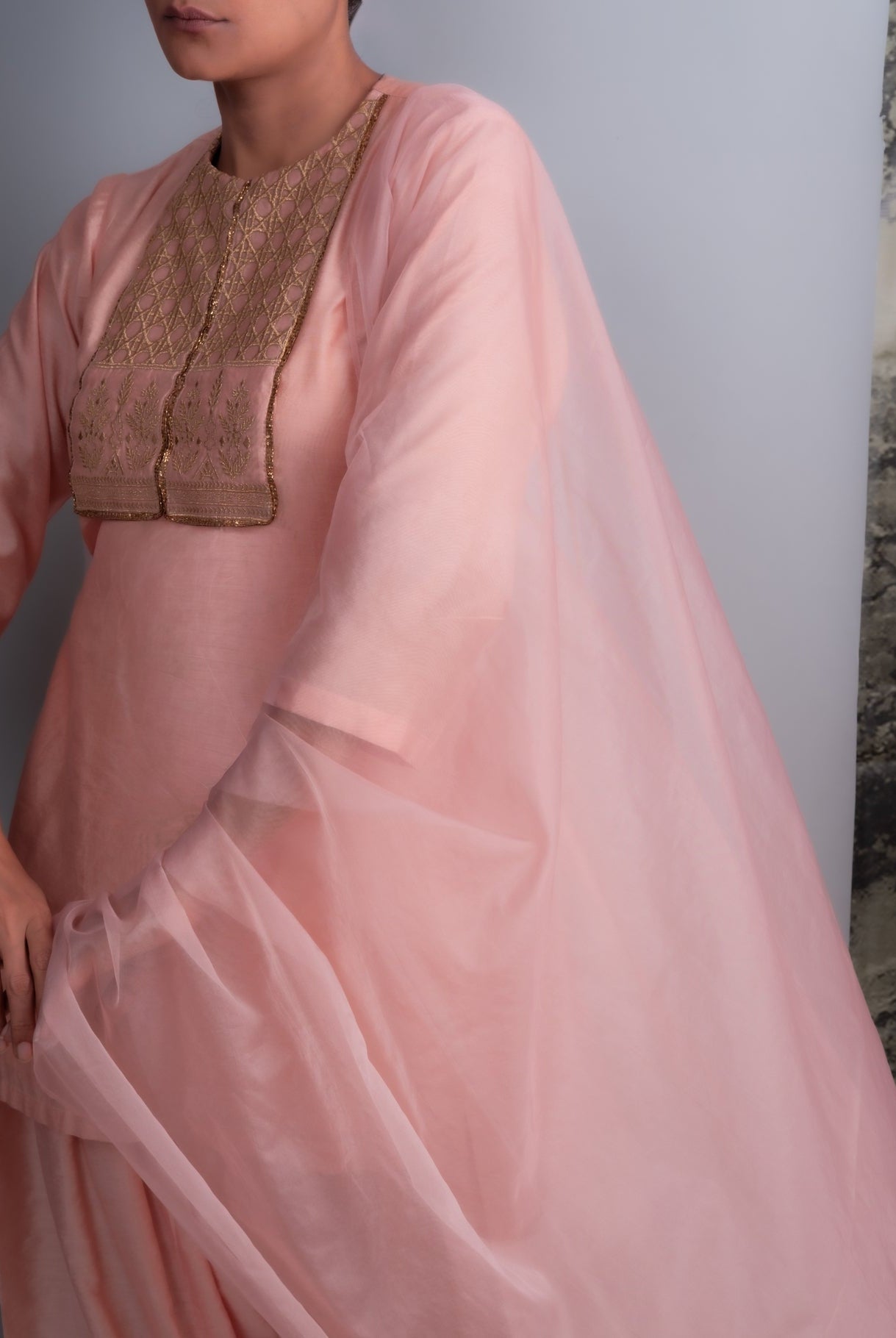 Peach Chanderi Kurti & Farshi Salwar Set - CiceroniKurta Set, Festive WearOtouto