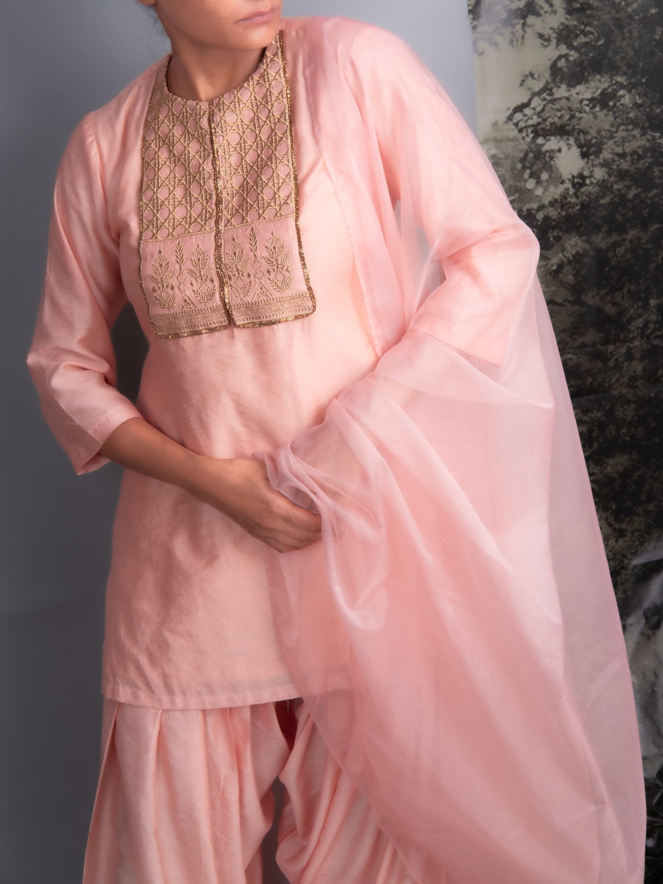 Peach Chanderi Kurti & Farshi Salwar Set - CiceroniKurta Set, Festive WearOtouto