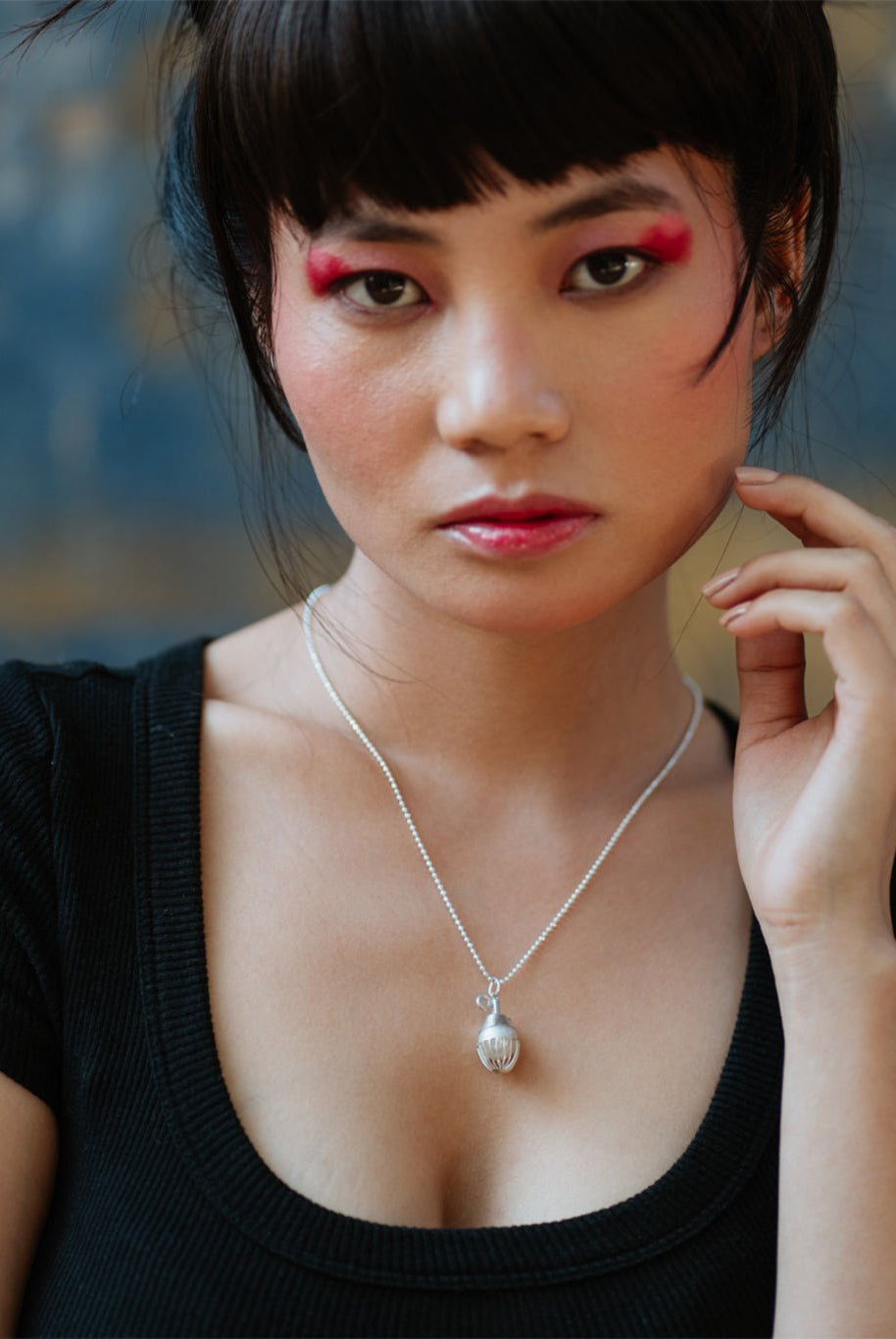 Pearl Grenade - CiceroniNeckpieceBaka