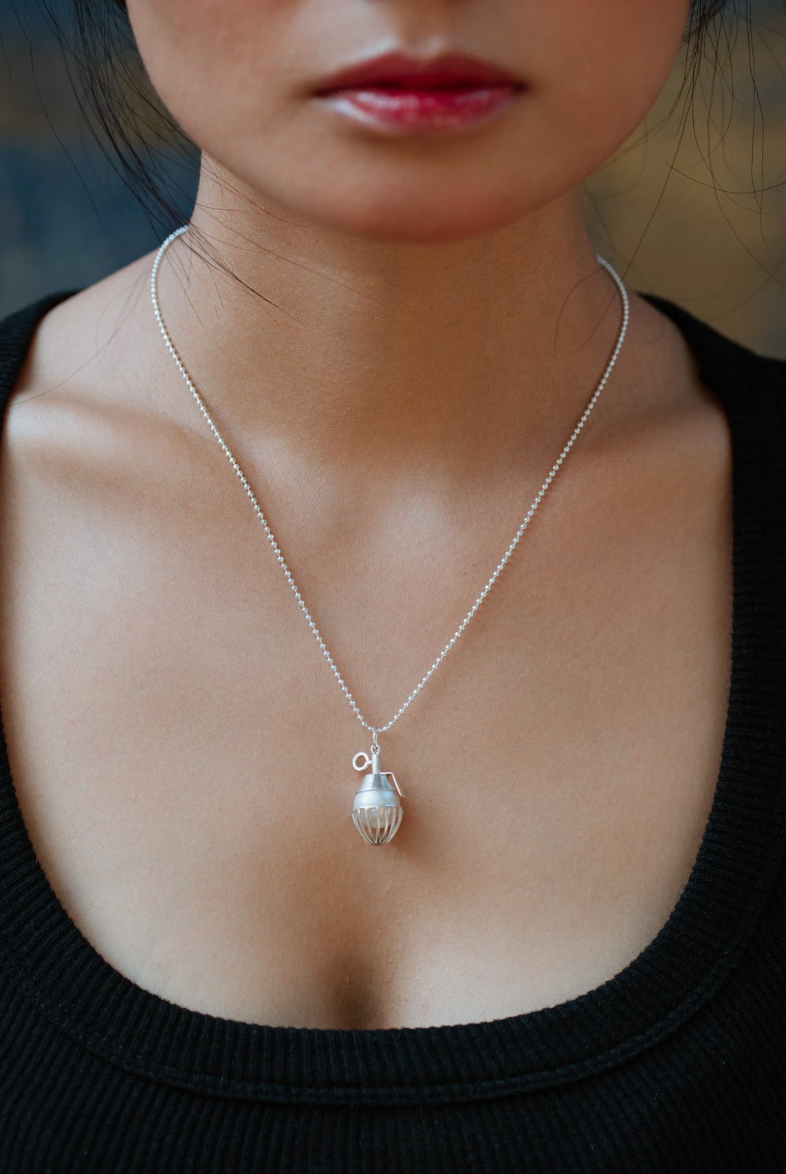 Pearl Grenade - CiceroniNeckpieceBaka