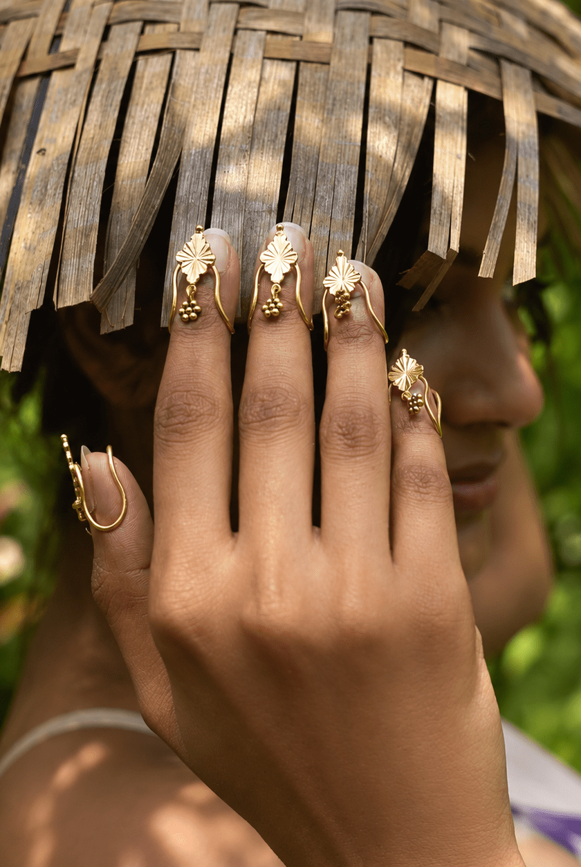 Petal Fan Vanki Nail Ring - CiceroniNail RingKalon Art Jewellery