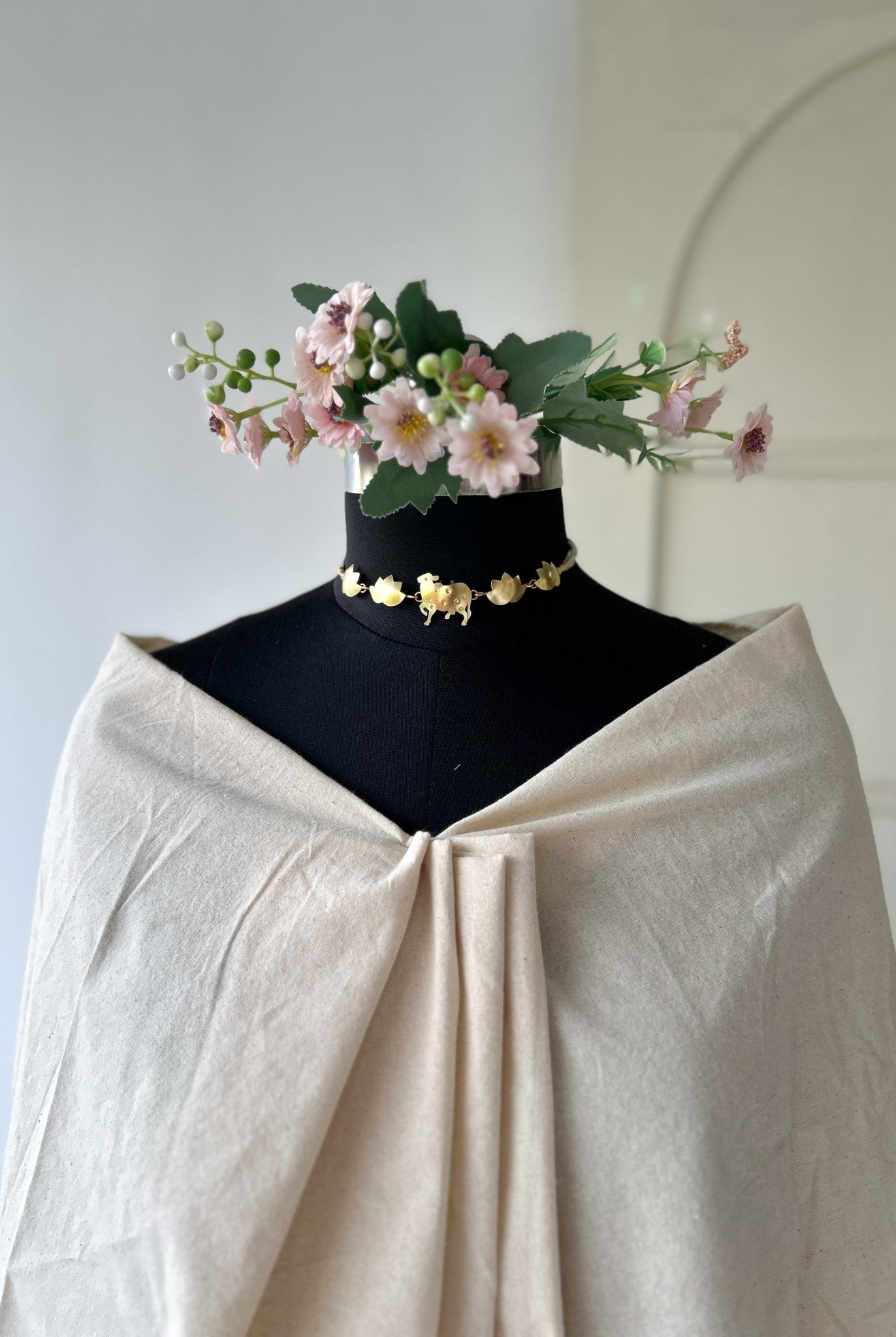 Pichwai Kamal Choker - CiceroniChokerBy Nirjari