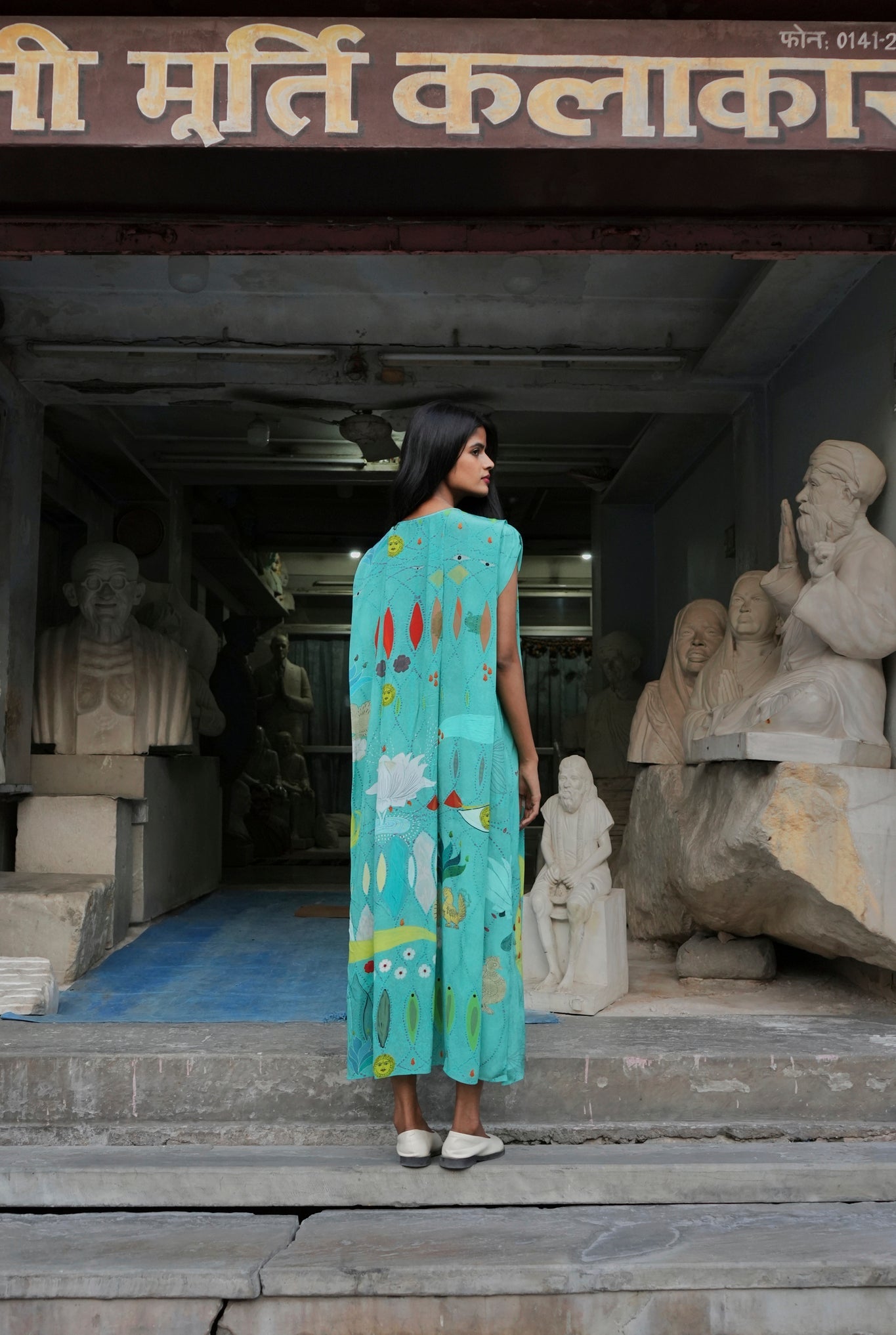 Pleated Crepe Kaftaan In Chetti Green Crepe - CiceroniDressesNIKYTA