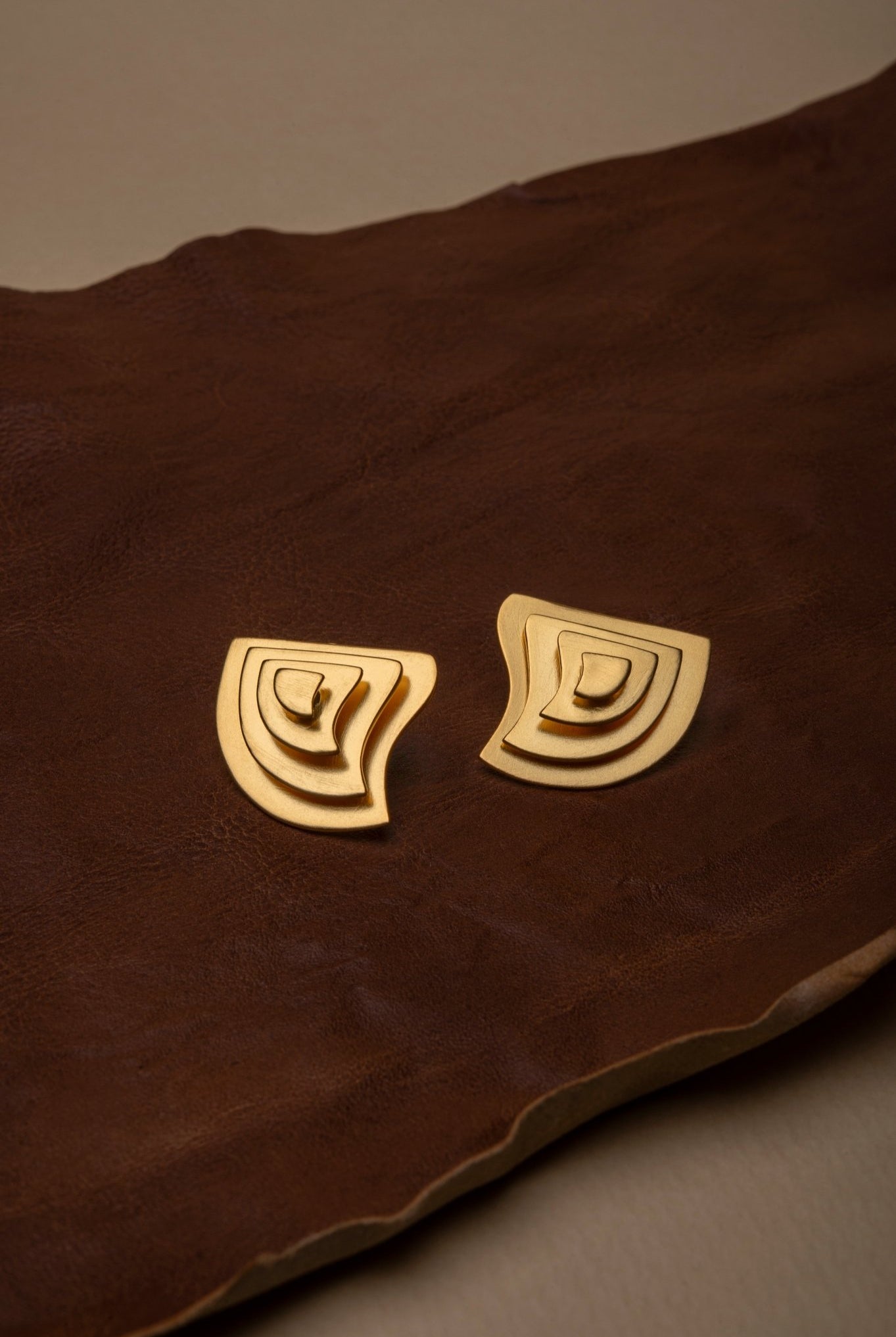 Rakshak earrings - CiceroniEarringsRumri