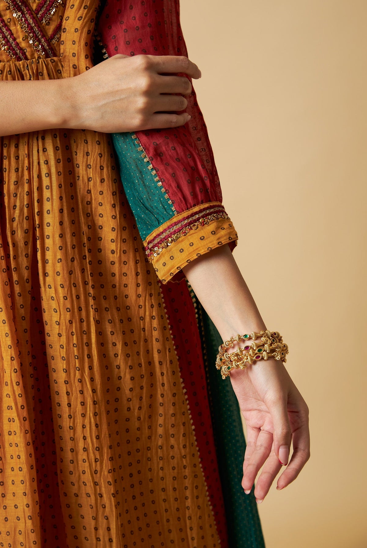 Rang Rasiya Embroidered Kurta Set- Set of 3 - CiceroniKurta Set, Festive WearPants and Pajamas