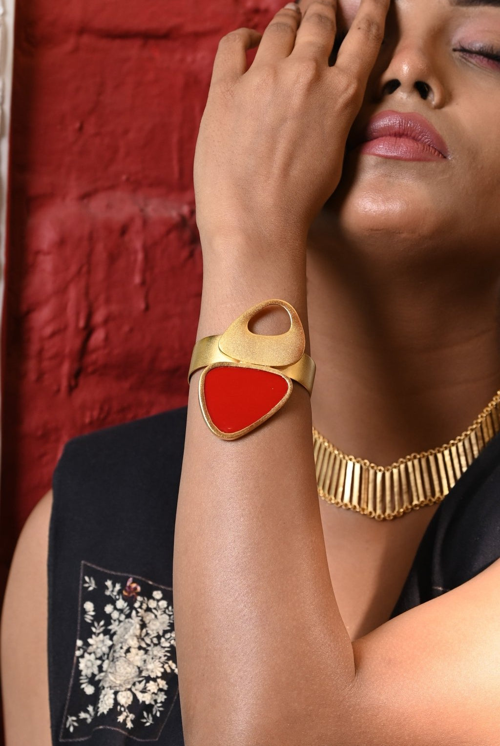 Red Admiration Bracelet - CiceroniBraceletsZaza by Somya