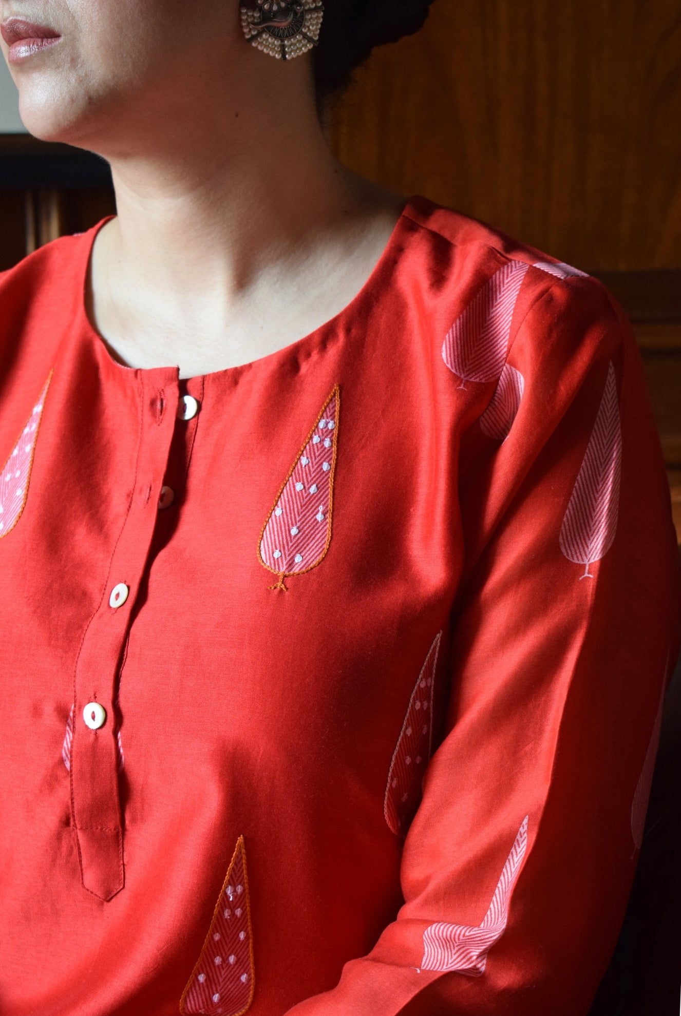 Red Chanderi Kurta with Off White Chanderi Scallop Pyjama - CiceroniKurta Set, Festive wearHouse of Moxa