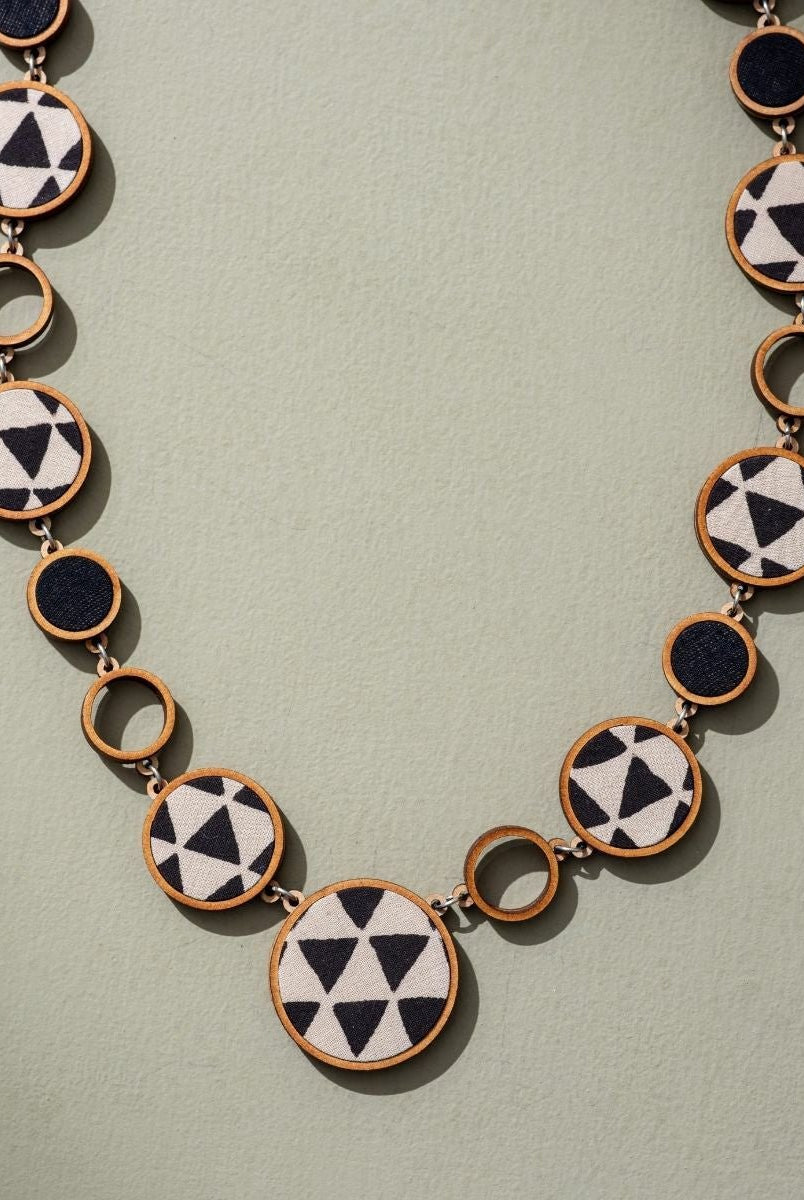 Reversible 2-In-1 Pink Black Necklace - CiceroniNecklaceWhe by Abira
