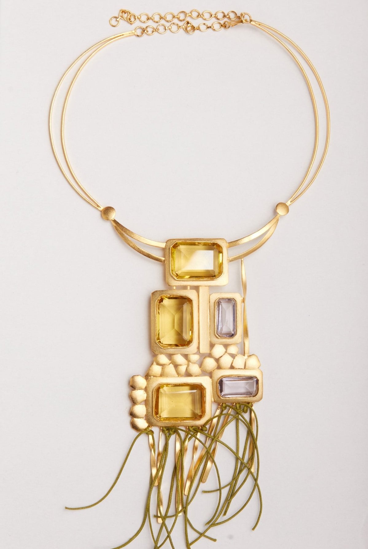 Royal Engulfed Neckpiece - CiceroniNeckpieceZaza by Somya