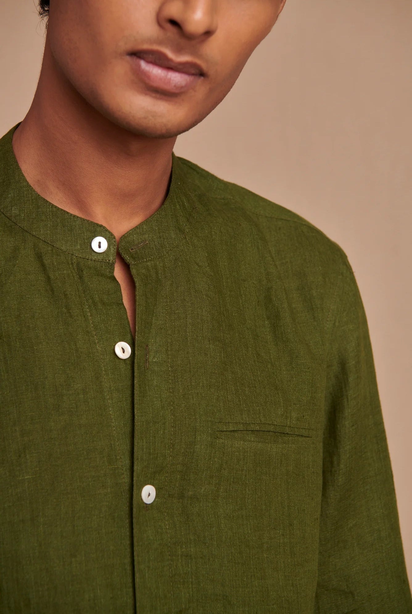 Safari Linen Men's Band Collar Shirt - Slim Fit - CiceroniShirtSaphed