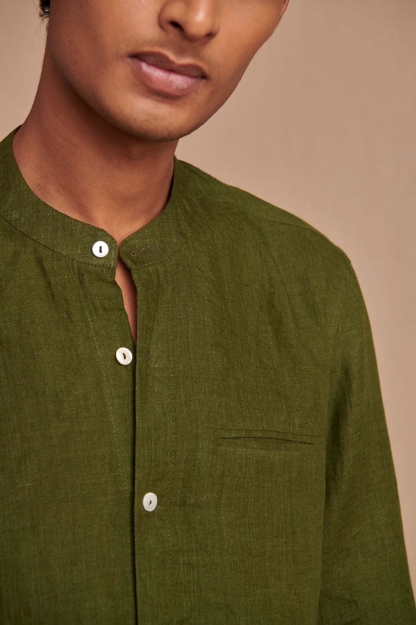 Safari Linen Men's Band Collar Shirt - Slim Fit - CiceroniShirtSaphed