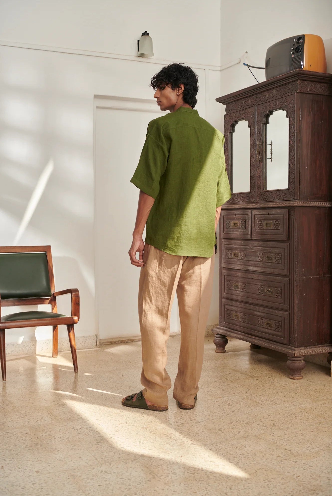 Safari Linen Men's Pleated Camp Collar Shirt - CiceroniShirtSaphed