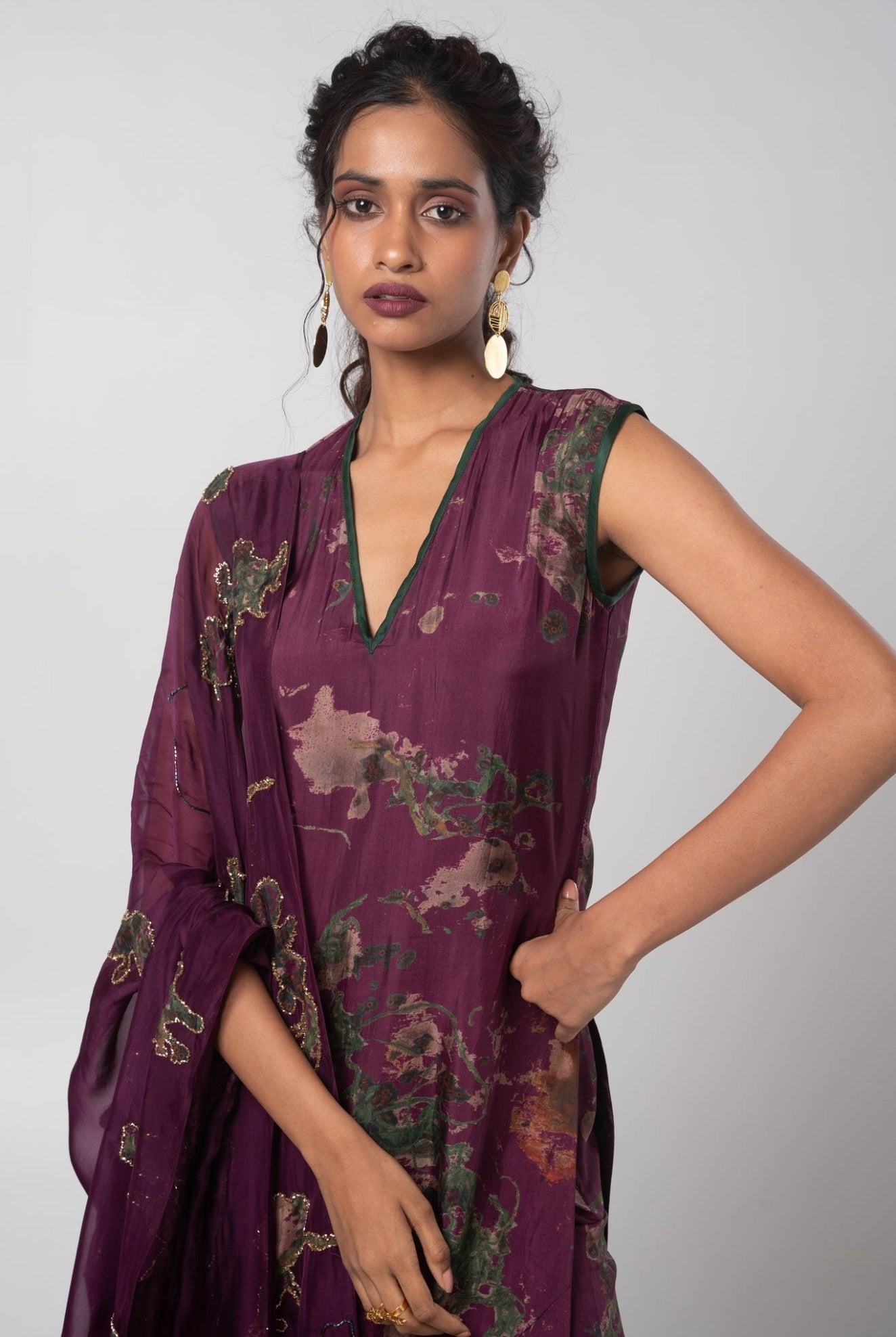Sear Kurta Set with Dupatta - CiceroniKurta Set, Festive WearAdvait